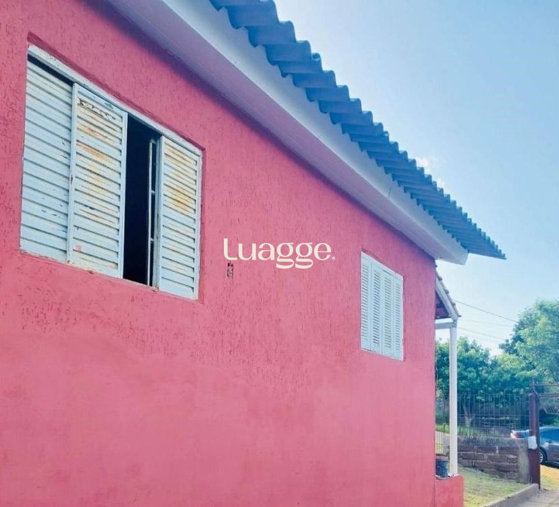 Casa à venda com 2 quartos, 72m² - Foto 2