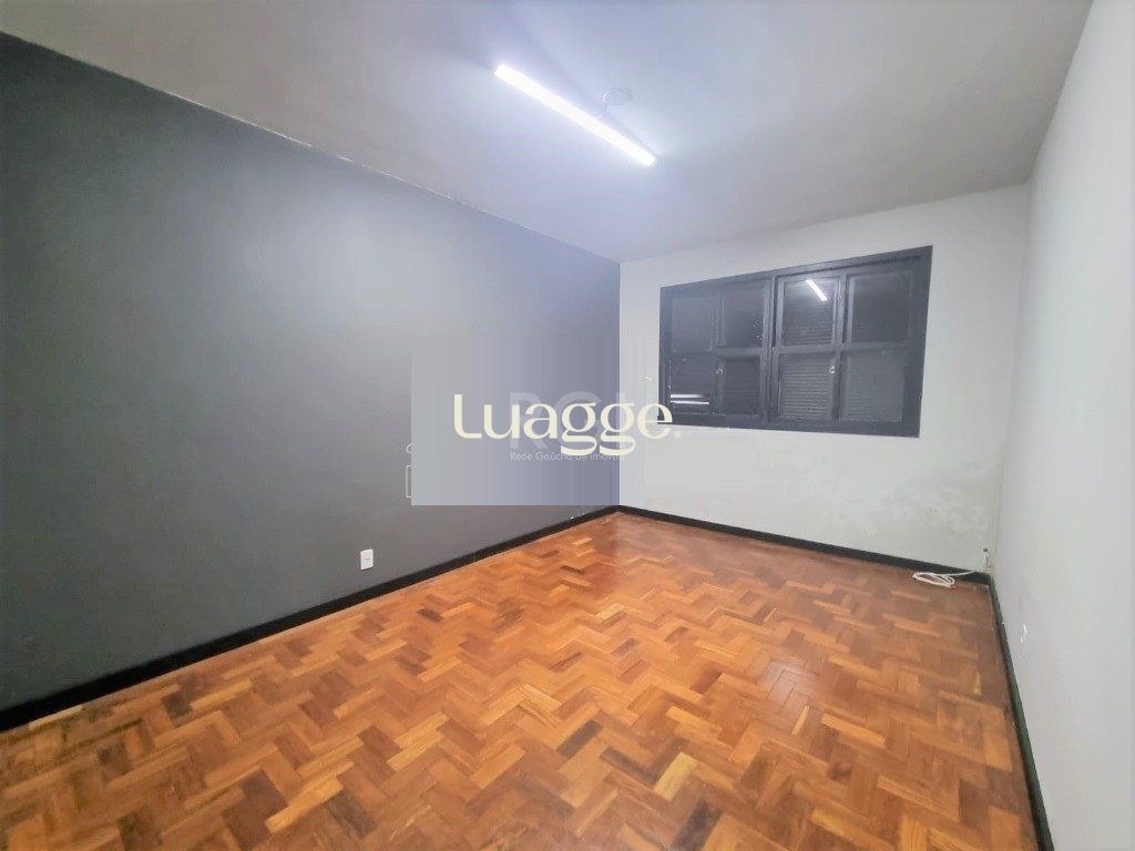 Casa à venda com 4 quartos, 300m² - Foto 18