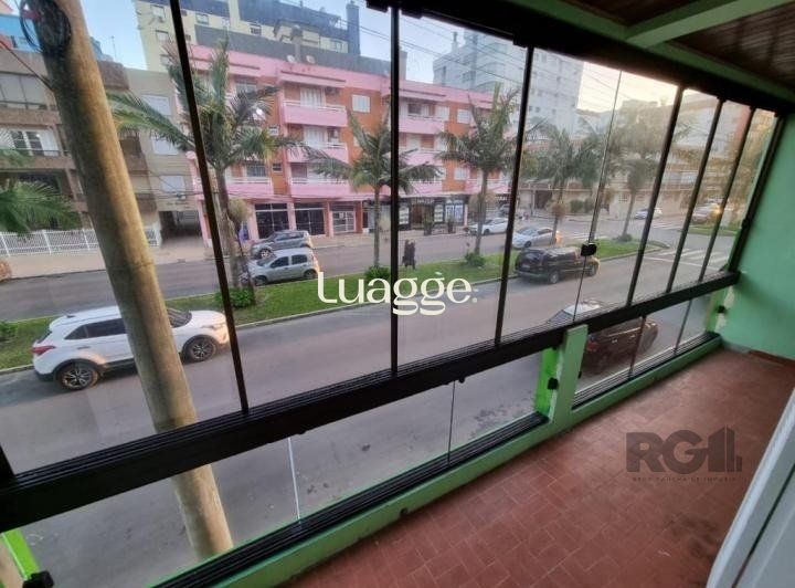 Apartamento à venda com 2 quartos, 61m² - Foto 4