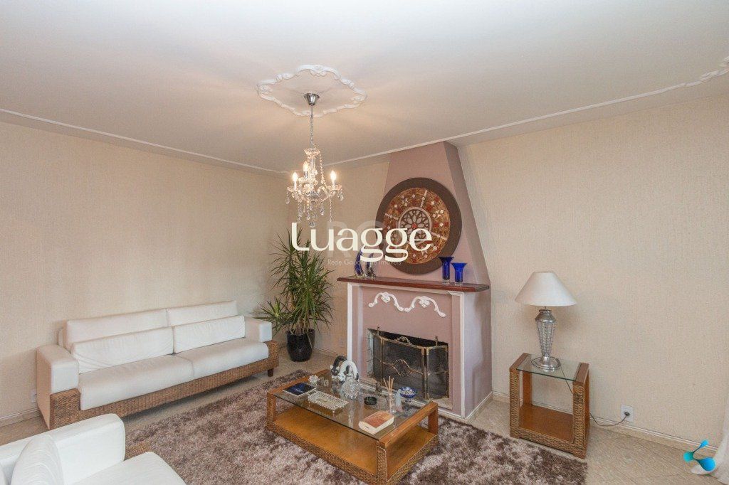 Casa à venda com 3 quartos, 241m² - Foto 5