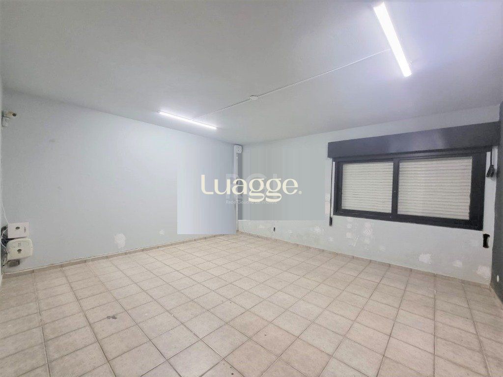 Casa à venda com 4 quartos, 300m² - Foto 14