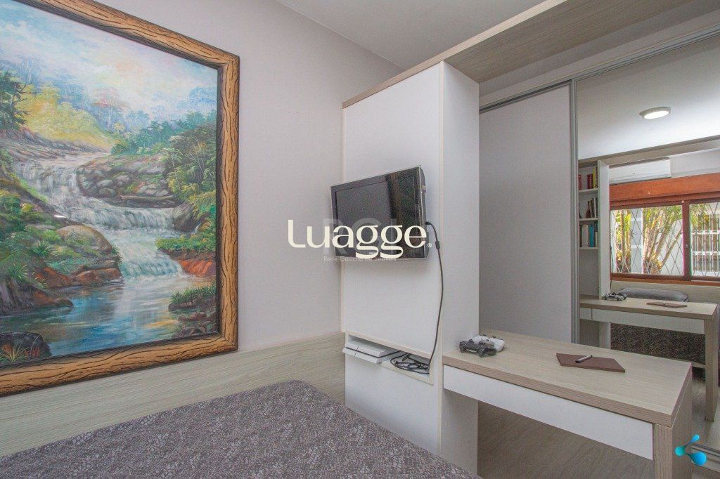 Casa à venda com 3 quartos, 241m² - Foto 29