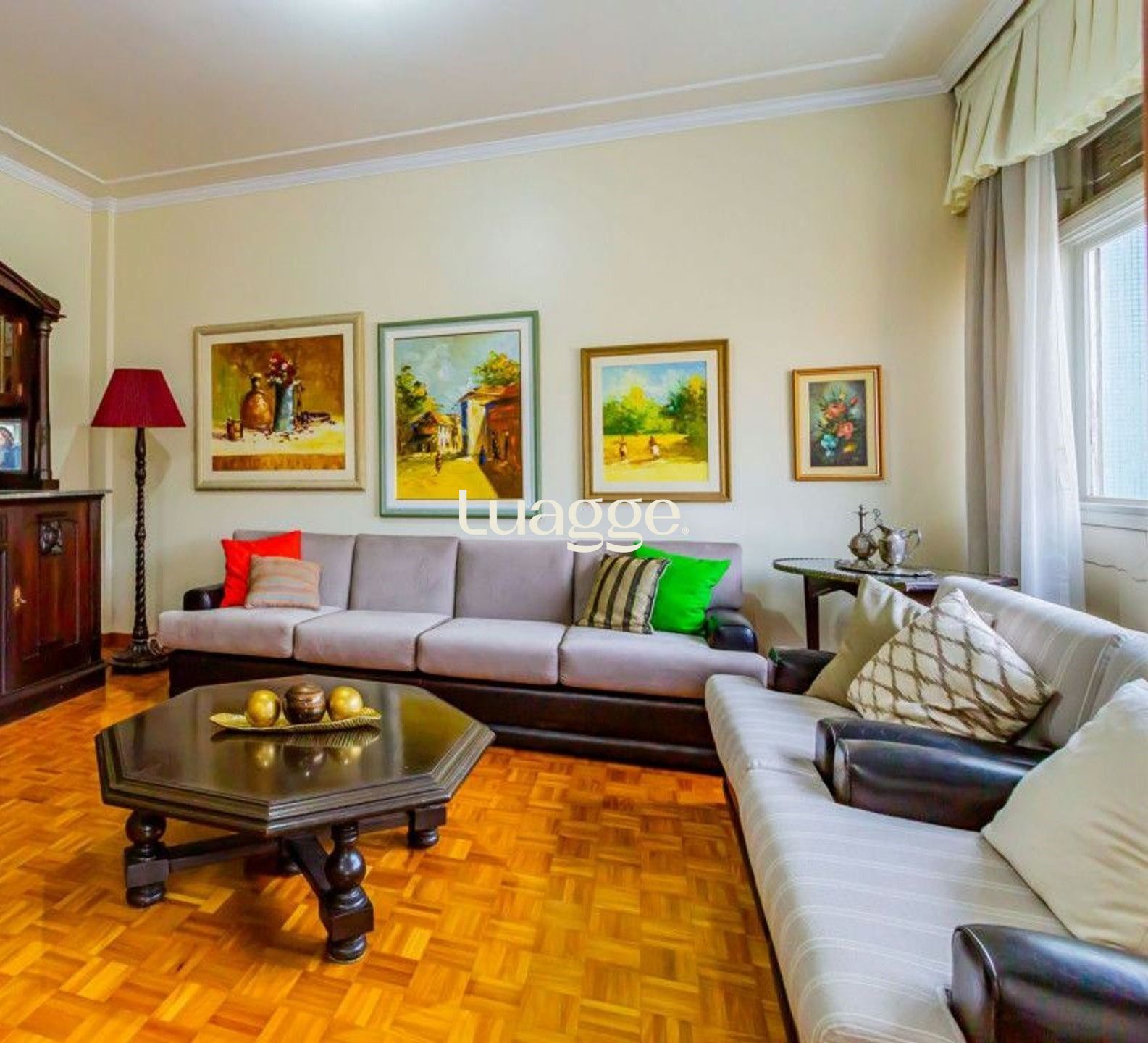Apartamento à venda com 4 quartos, 195m² - Foto 2