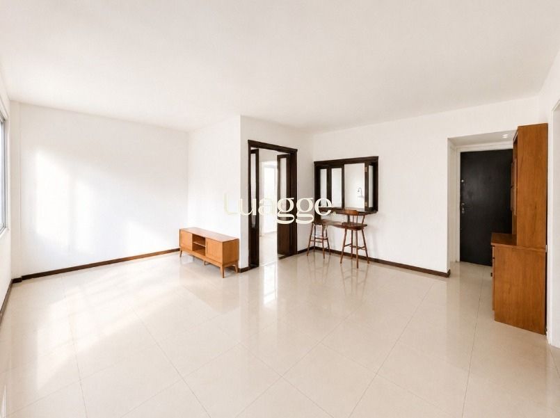 Vende-se apartamento com 3 quartos( 1 suíte), 112m² e 3 vagas - Rio Branco
