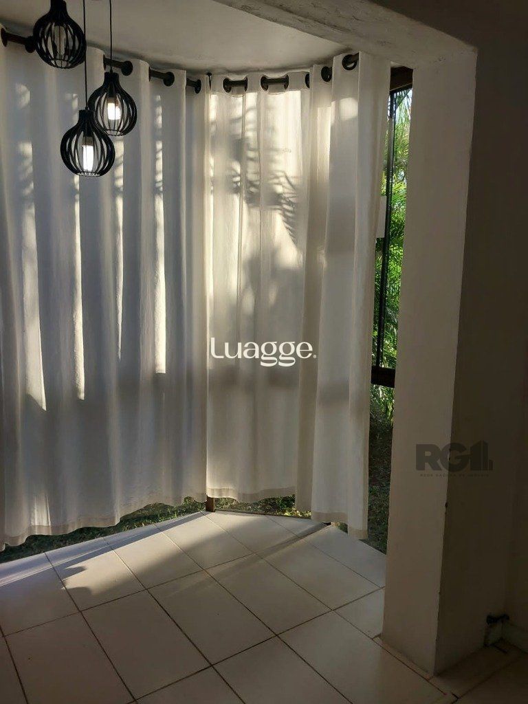 Apartamento à venda com 2 quartos, 72m² - Foto 2