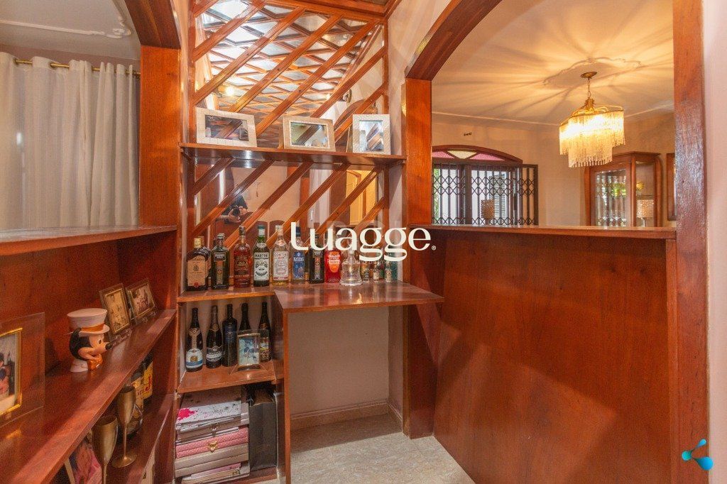 Casa à venda com 3 quartos, 241m² - Foto 11