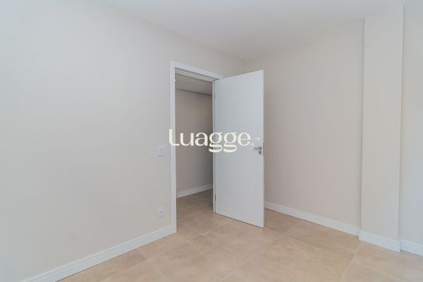 Apartamento à venda com 3 quartos, 113m² - Foto 14