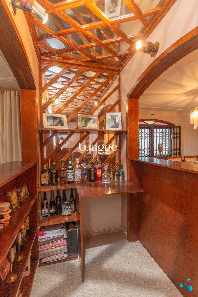 Casa à venda com 3 quartos, 241m² - Foto 10