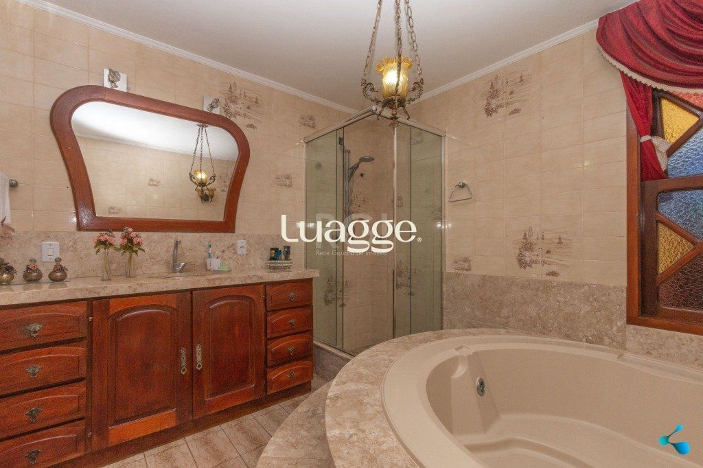 Casa à venda com 3 quartos, 241m² - Foto 26
