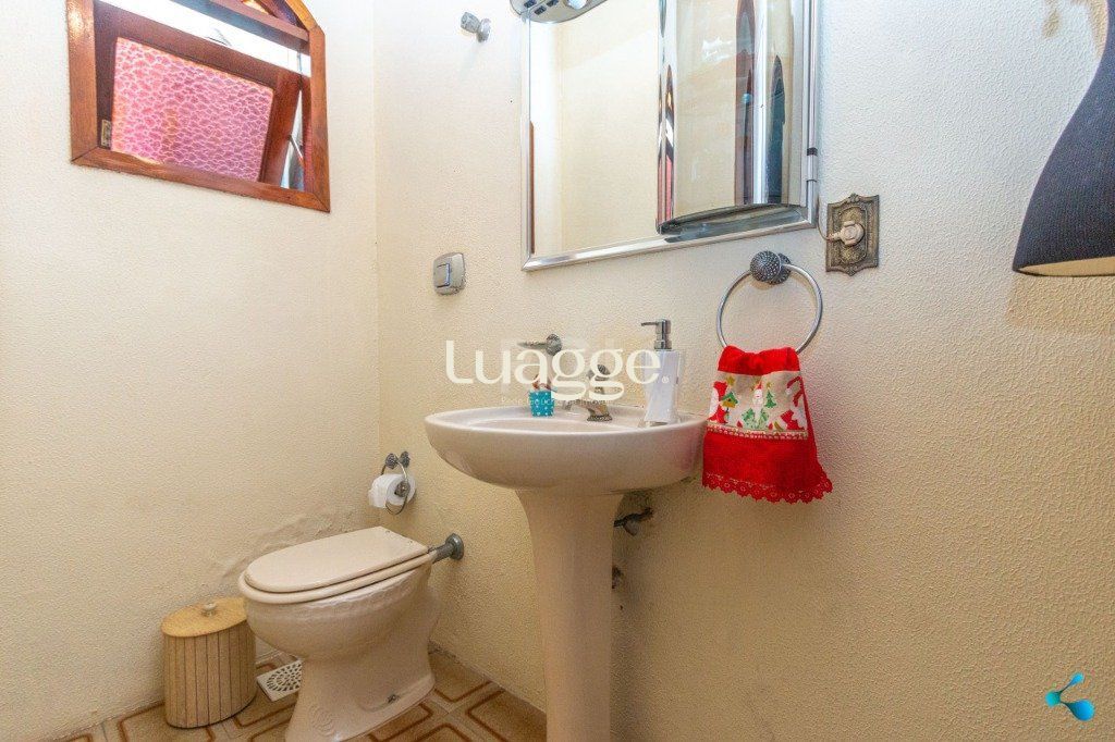 Casa à venda com 3 quartos, 241m² - Foto 42