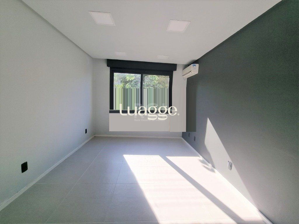 Casa à venda com 4 quartos, 300m² - Foto 29