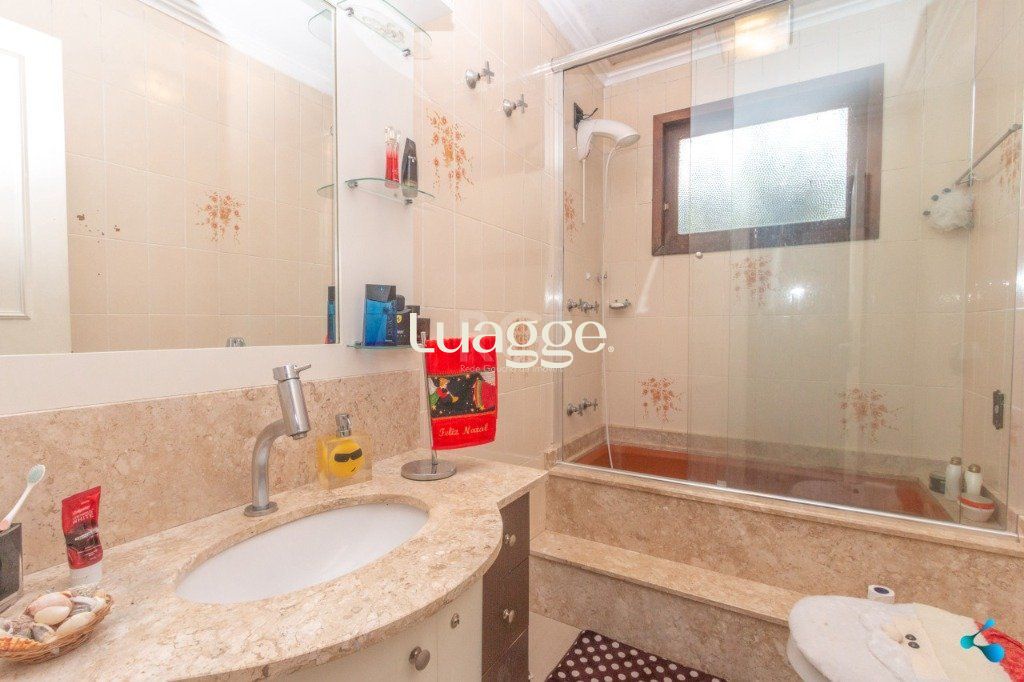 Casa à venda com 3 quartos, 241m² - Foto 31