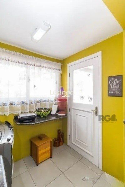 Casa à venda com 3 quartos, 184m² - Foto 11
