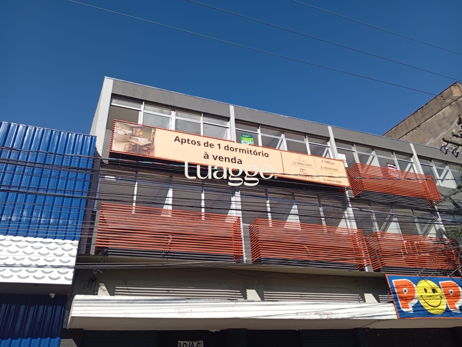 Lindo apto de 01 dorm, com 40,5 m2, no Passo da Areia, próximo ao Shopping Wallig