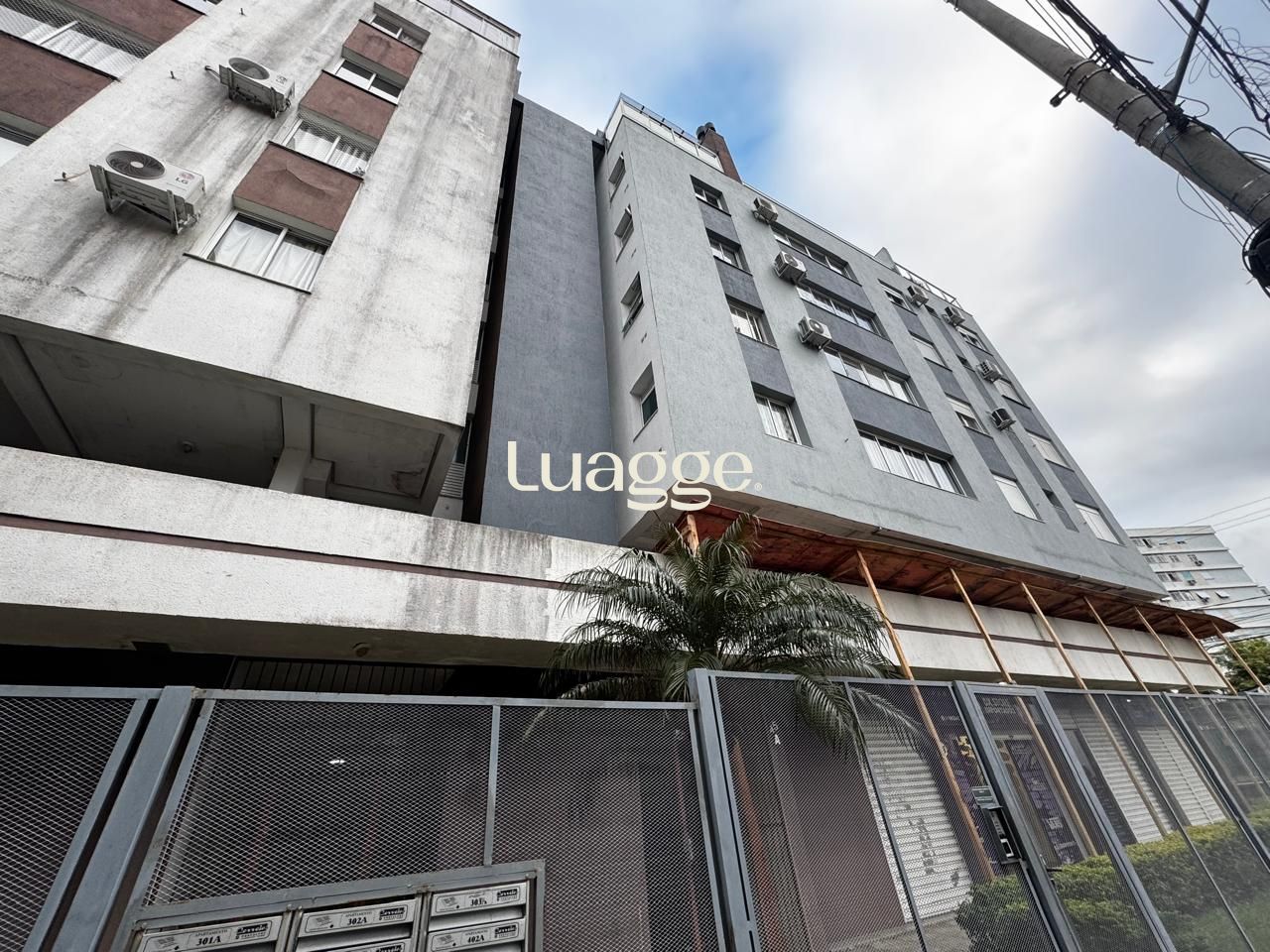Apartamento à venda com 2 quartos, 74m² - Foto 2
