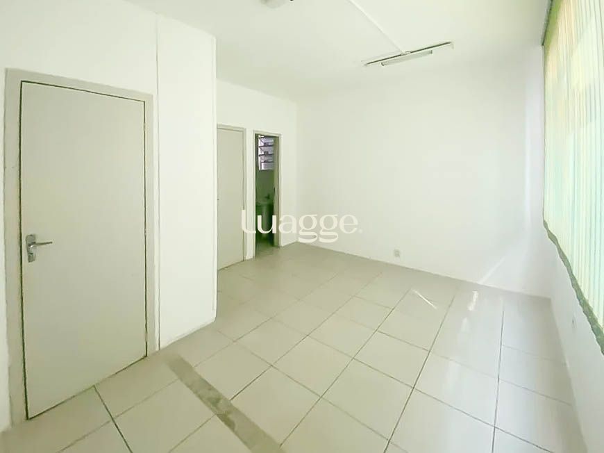 Conjunto Comercial-Sala à venda com 4 quartos, 50m² - Foto 1