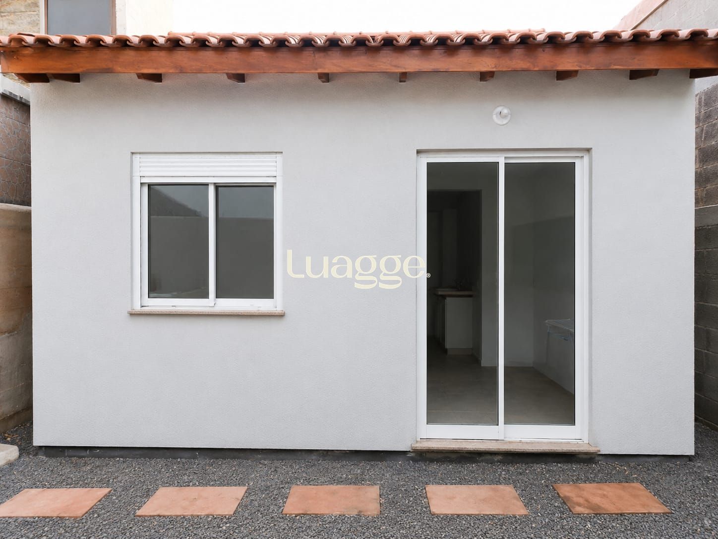 STUDIO-FUNDOS-IMOVEL