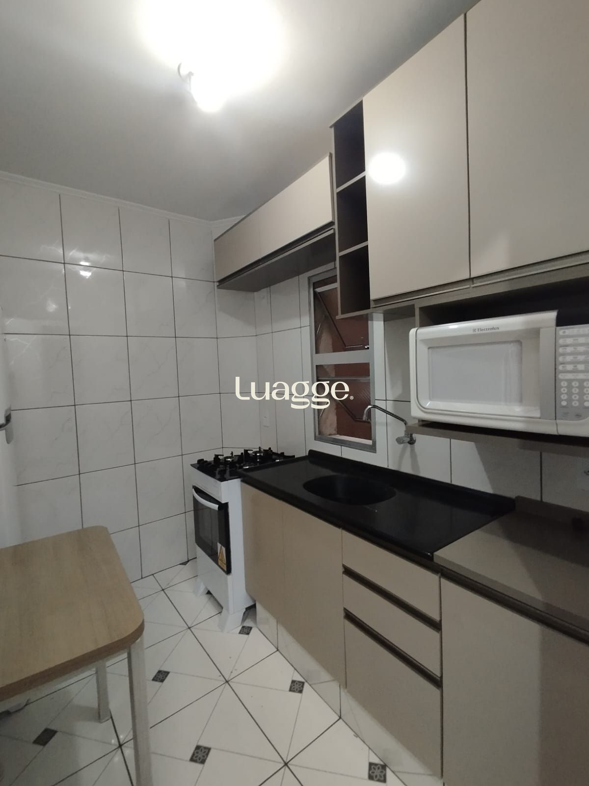 Apartamento-cozinha-mobiliada