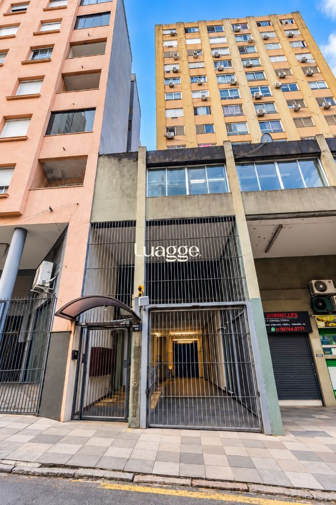 Apartamento de 2 dormitórios com dependência — 75 m² | Rua Riachuelo