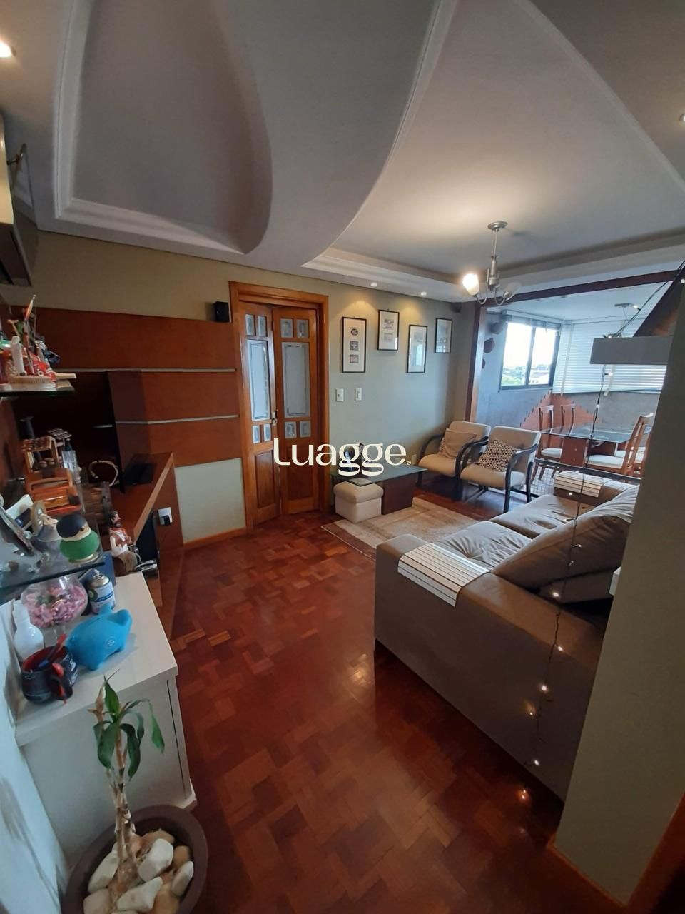 Apartamento à venda com 2 quartos, 75m² - Foto 4