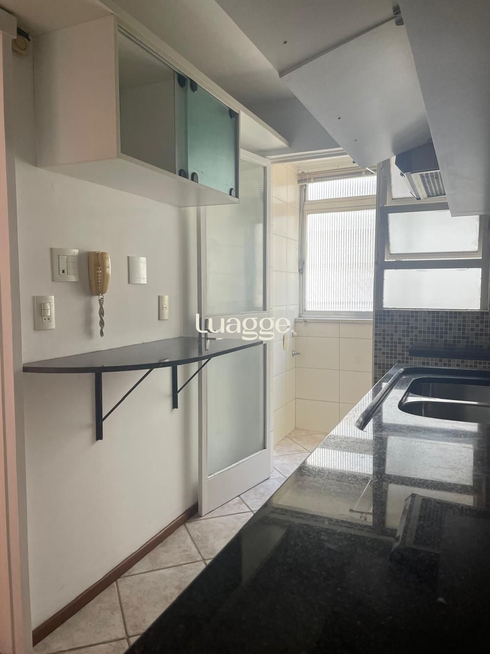 Apartamento à venda com 2 quartos, 1m² - Foto 9