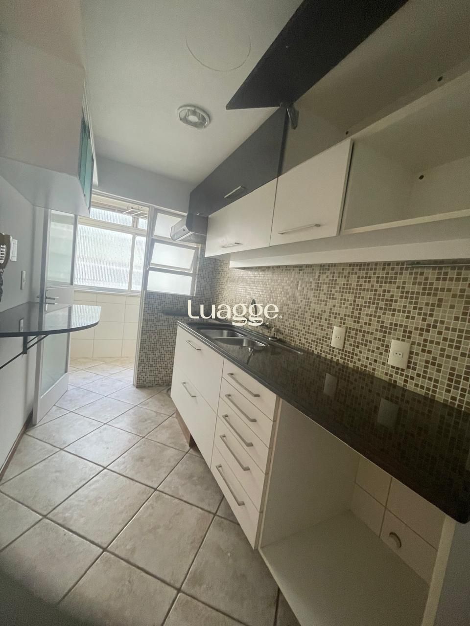 Apartamento à venda com 2 quartos, 1m² - Foto 8