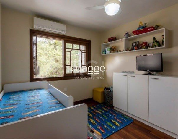 Casa à venda com 5 quartos, 251m² - Foto 11