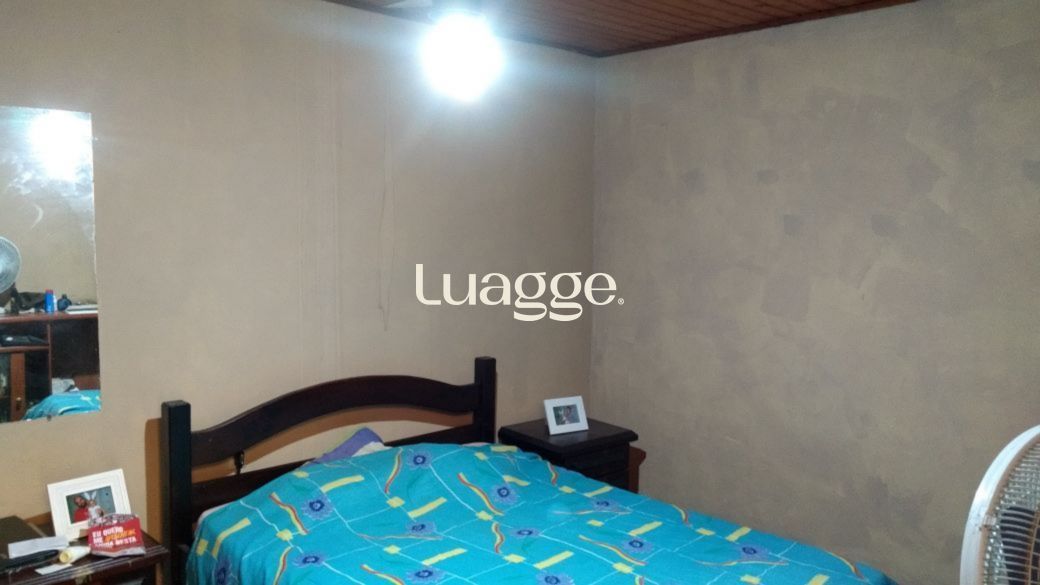 Casa à venda com 4 quartos, 205m² - Foto 14
