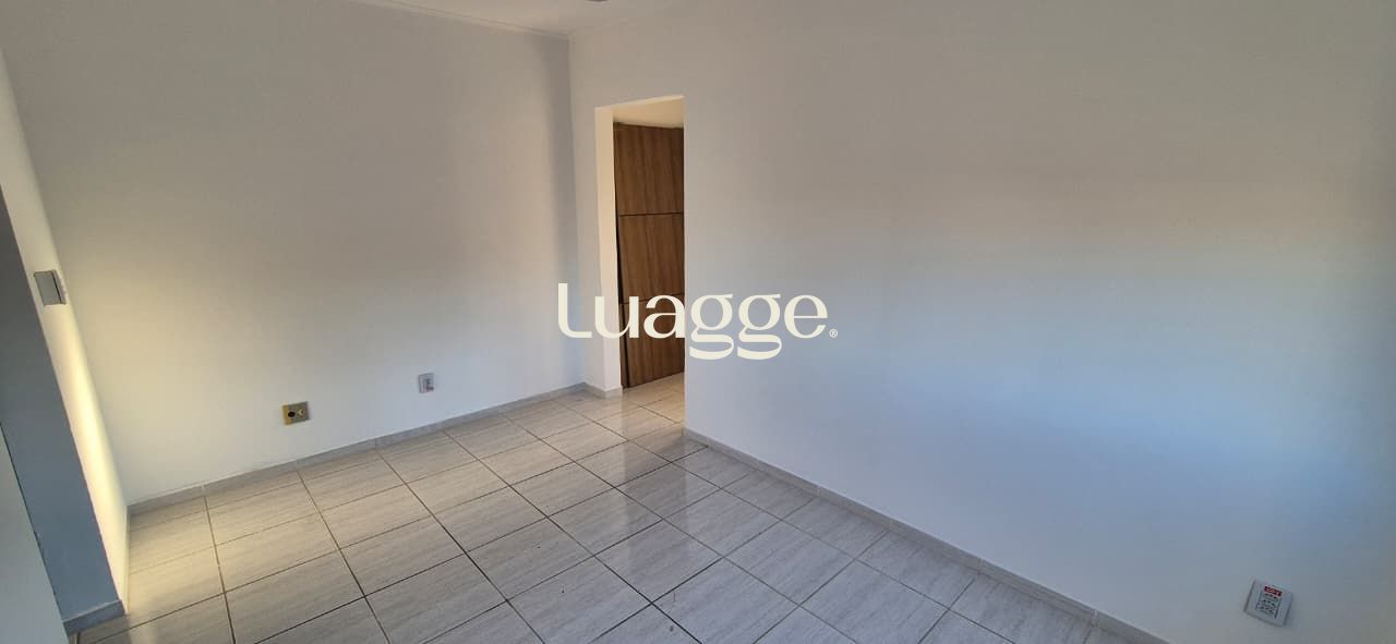 Apartamento à venda com 1 quarto, 50m² - Foto 2