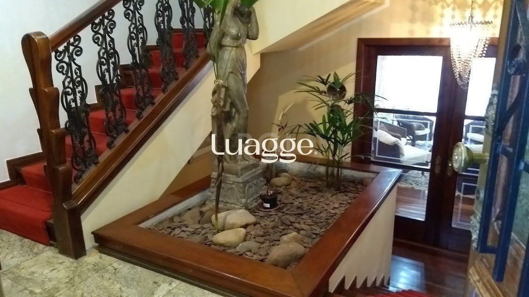 Casa à venda com 4 quartos, 566m² - Foto 2