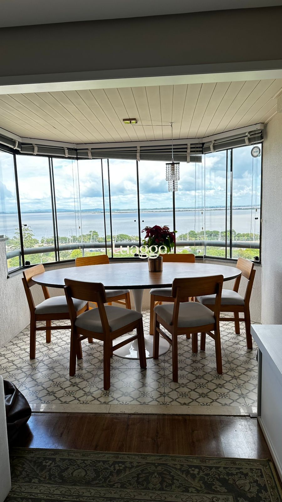 Apartamento à venda com 3 quartos, 90m² - Foto 1