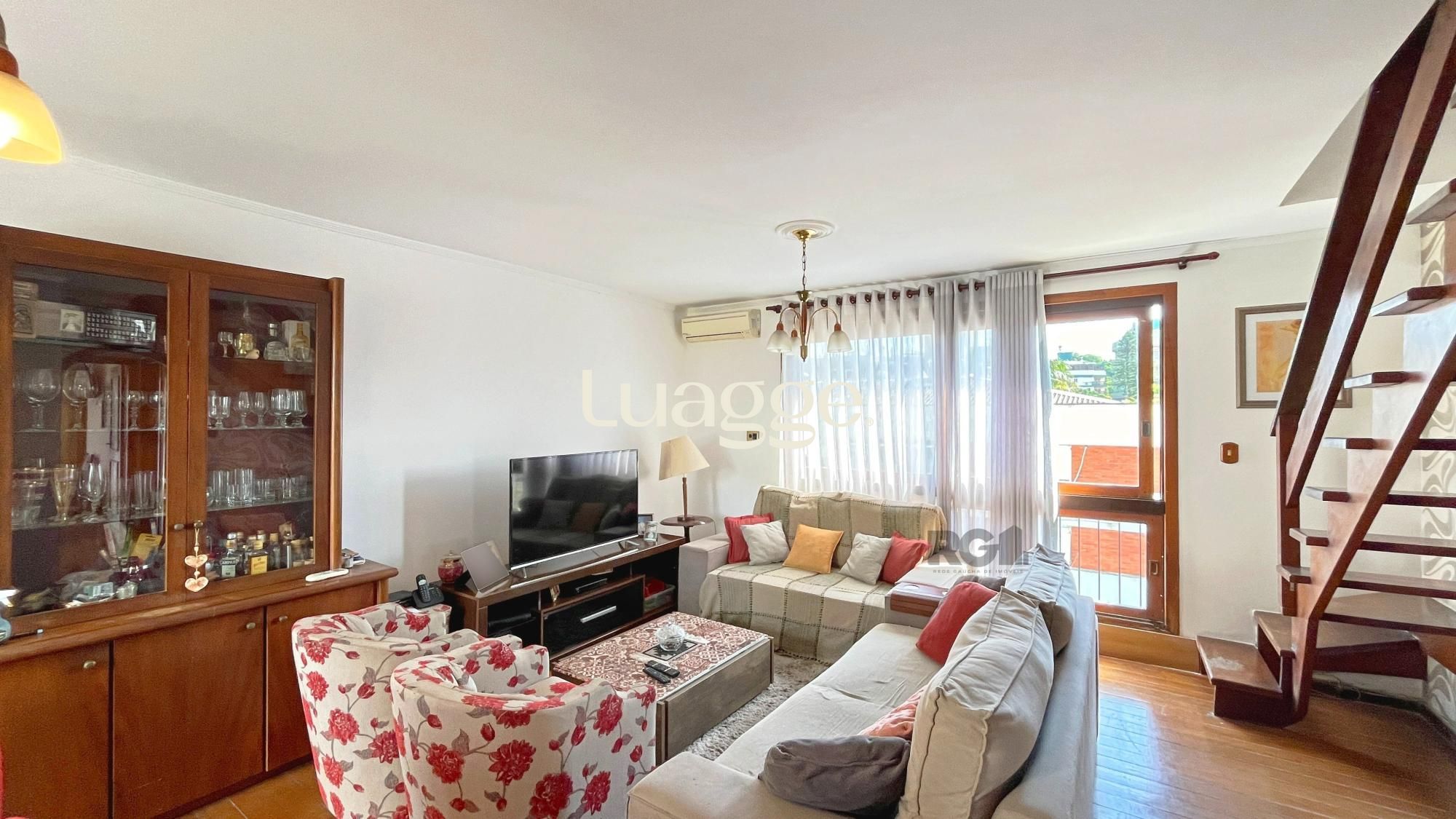 Cobertura à venda com 3 quartos, 222m² - Foto 1