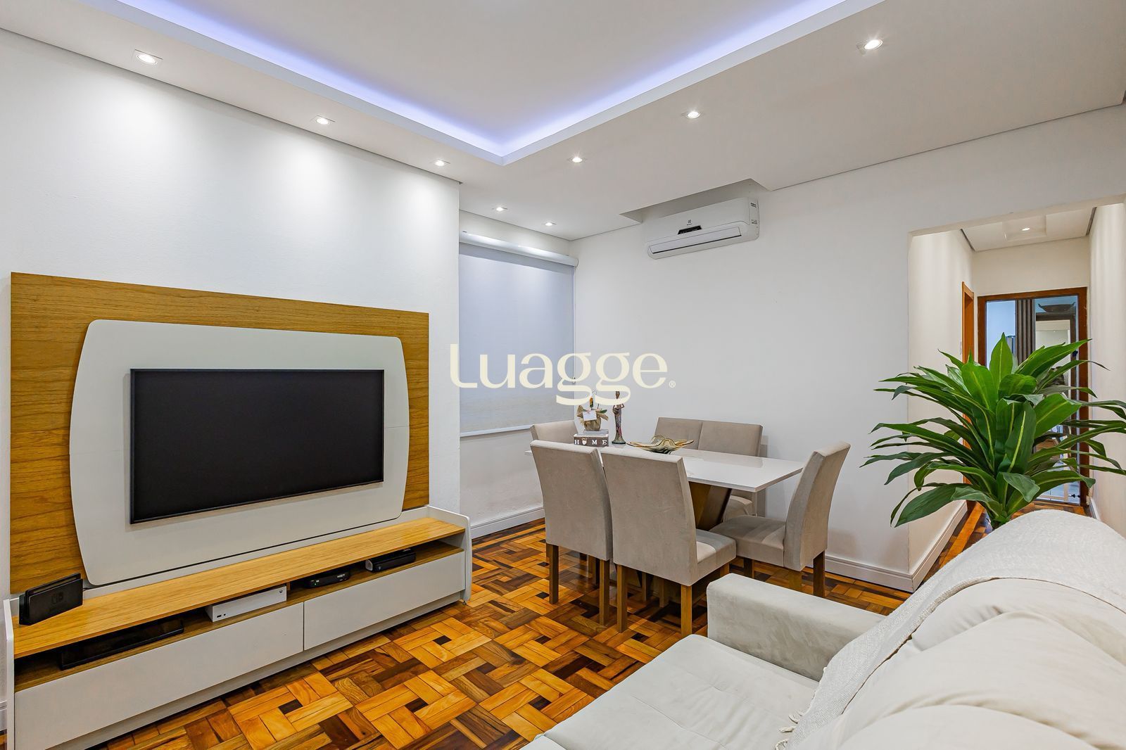 Apartamento à venda com 3 quartos, 69m² - Foto 1