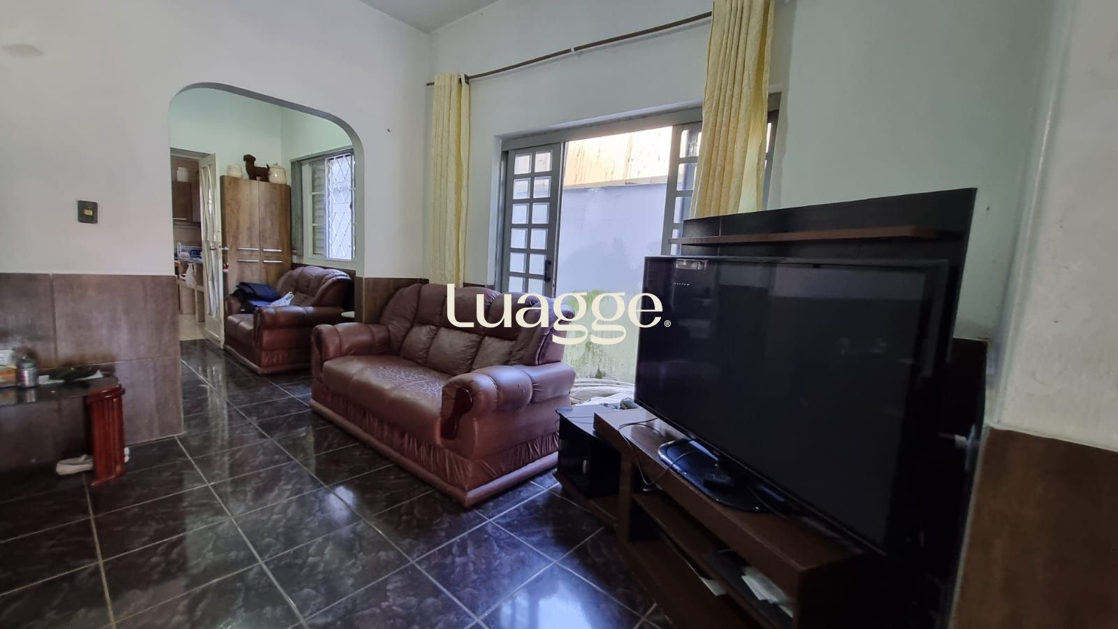 Casa à venda com 3 quartos, 90m² - Foto 4
