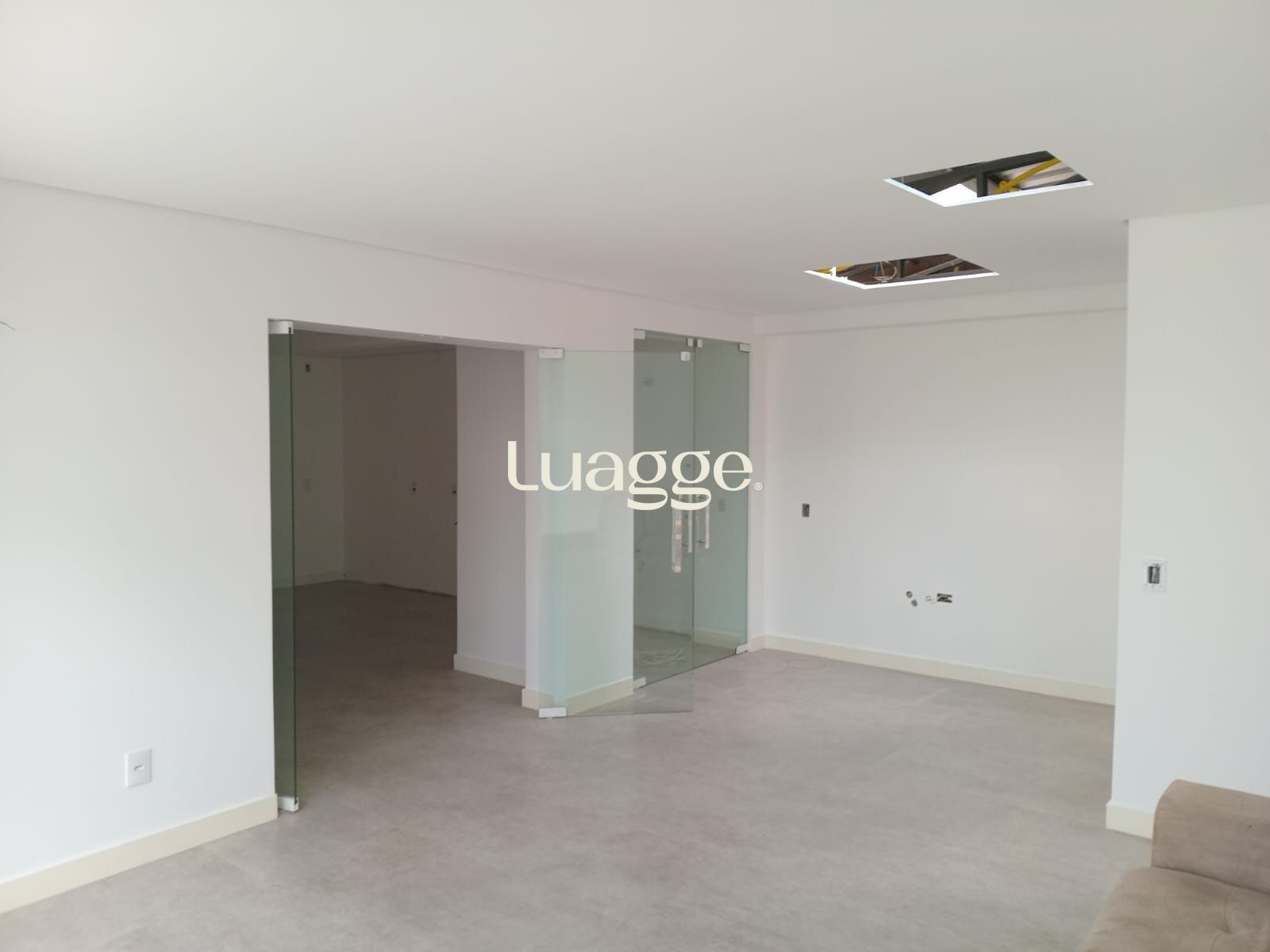 Apartamento à venda com 3 quartos, 131m² - Foto 4