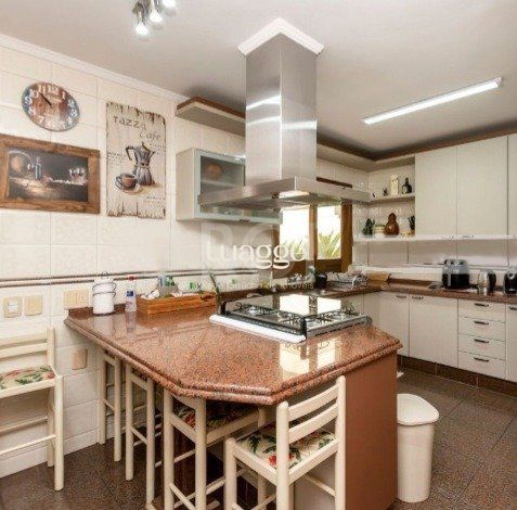 Casa à venda com 5 quartos, 251m² - Foto 7