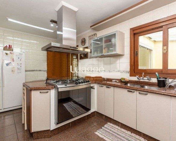 Casa à venda com 5 quartos, 251m² - Foto 6