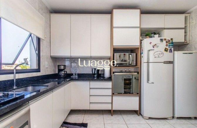 Apartamento à venda com 3 quartos, 118m² - Foto 9