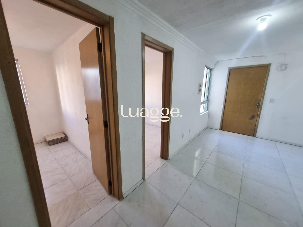 Apartamento à venda com 2 quartos, 43m² - Foto 2