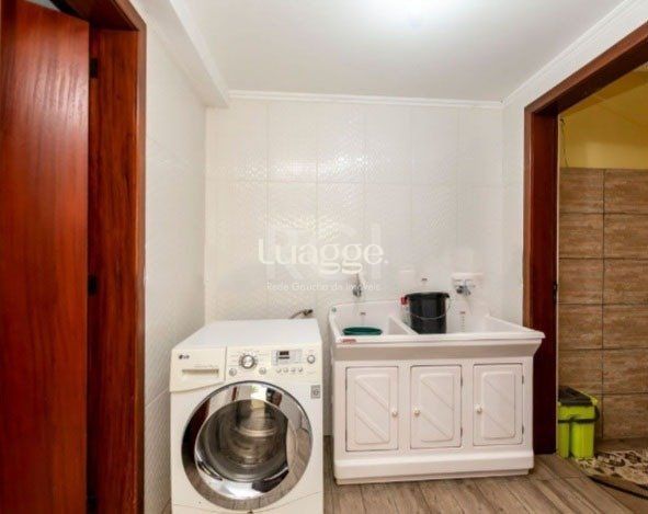 Casa à venda com 5 quartos, 251m² - Foto 15