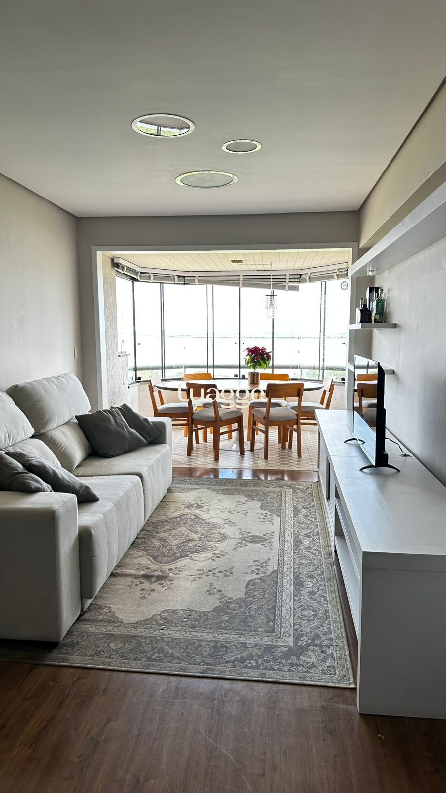 Apartamento à venda com 3 quartos, 90m² - Foto 3