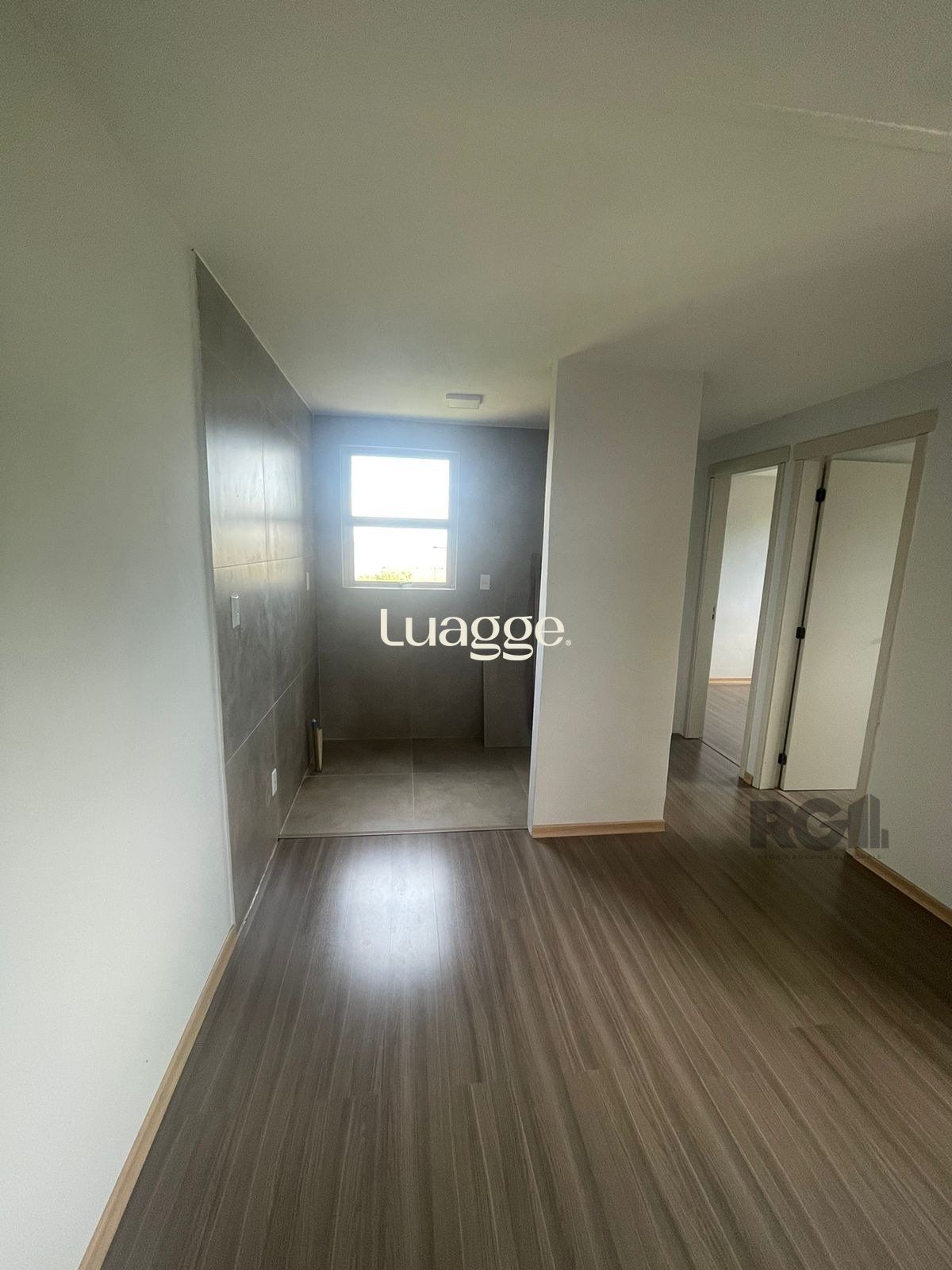 Apartamento à venda com 2 quartos, 38m² - Foto 2