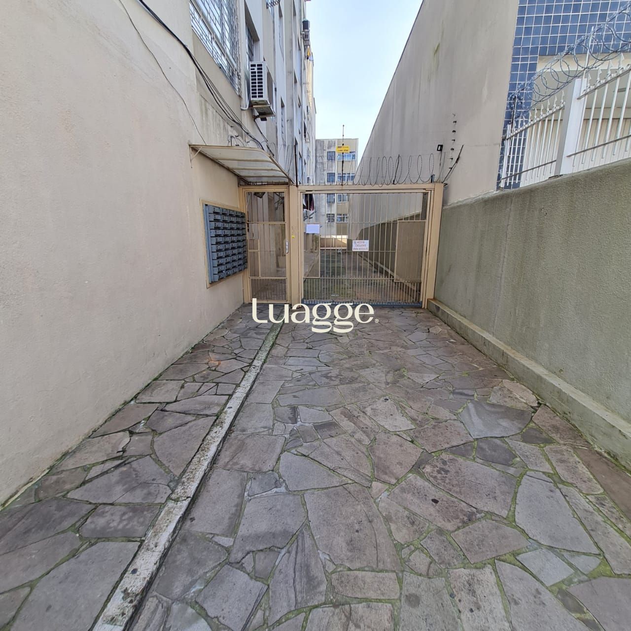 Apartamento à venda com 1 quarto, 46m² - Foto 2