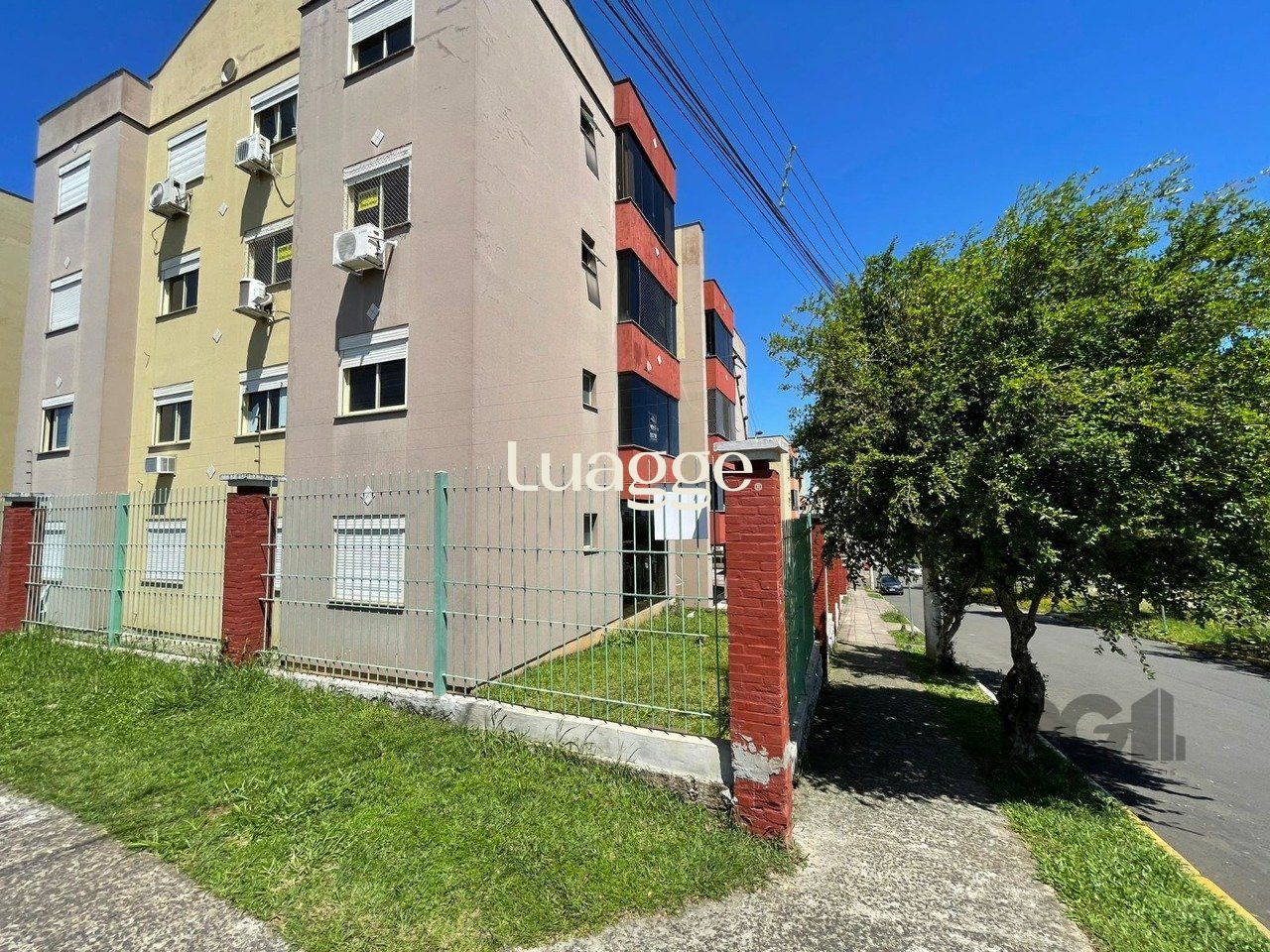 Apartamento à venda com 2 quartos, 58m² - Foto 2