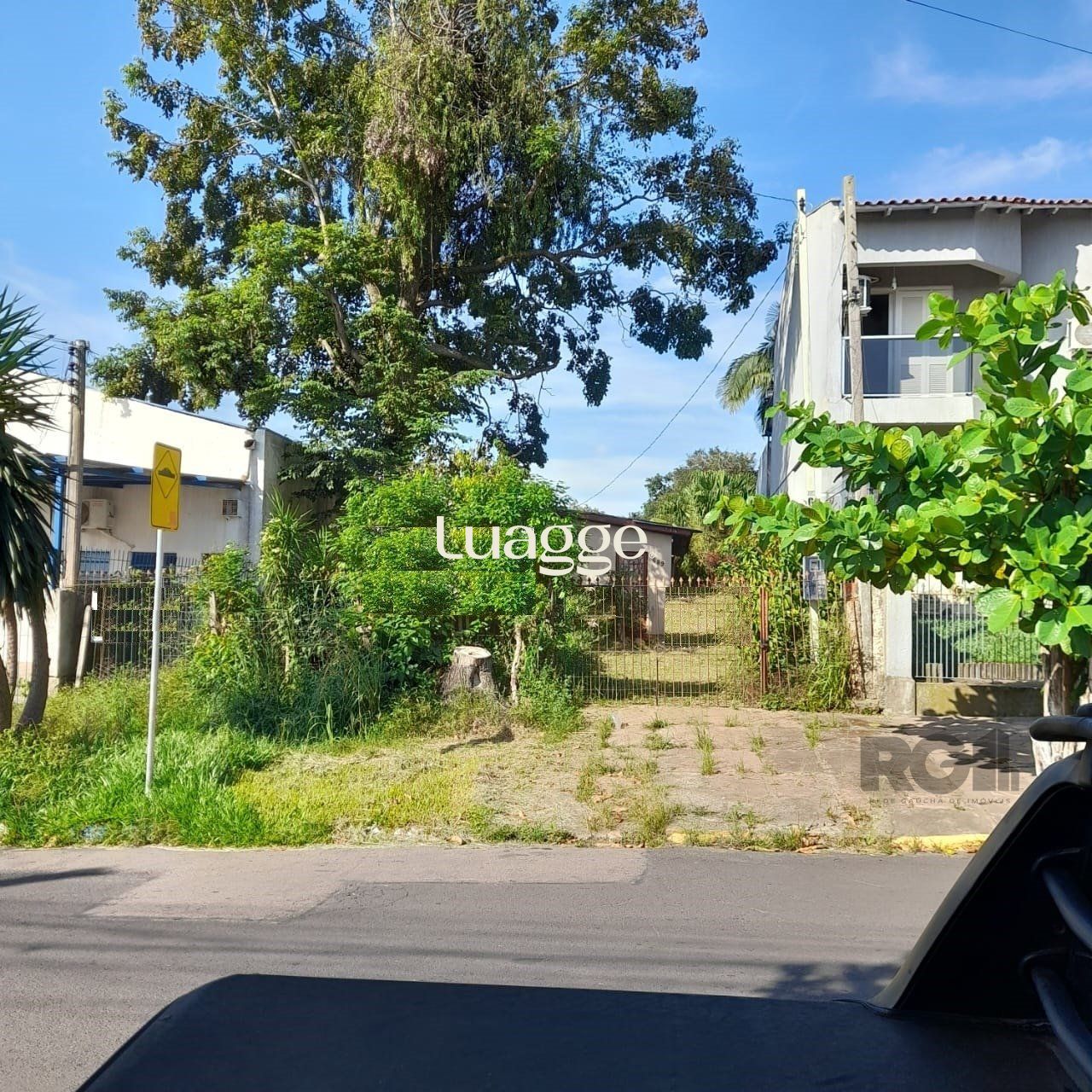 Terreno à venda, 700m² - Foto 1