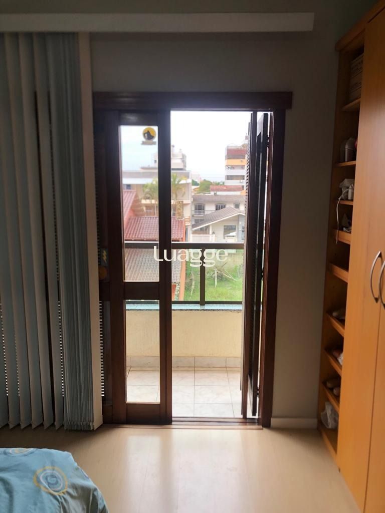 Apartamento à venda com 3 quartos, 130m² - Foto 11