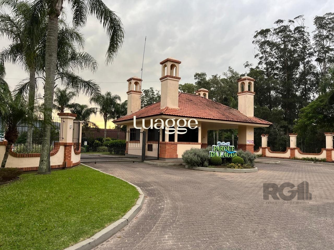 Casa de Condomínio à venda com 3 quartos, 465m² - Foto 1