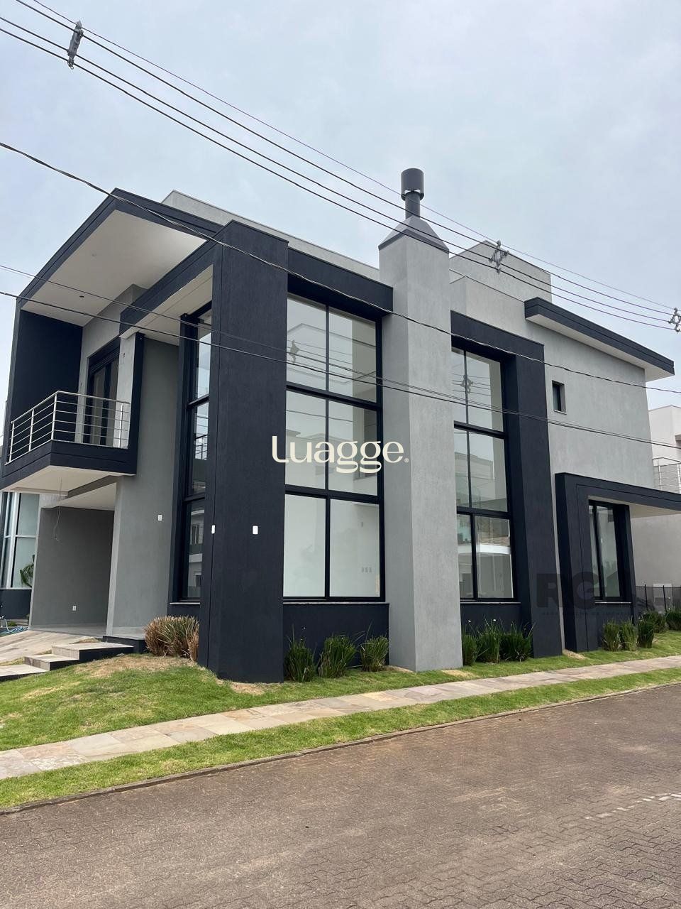 Casa de Condomínio à venda com 3 quartos, 198m² - Foto 2