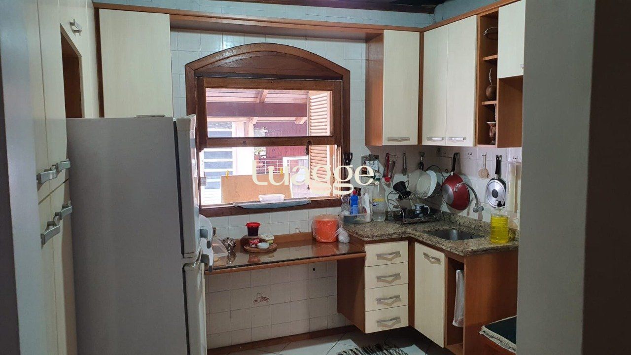 Casa à venda com 2 quartos, 57m² - Foto 4