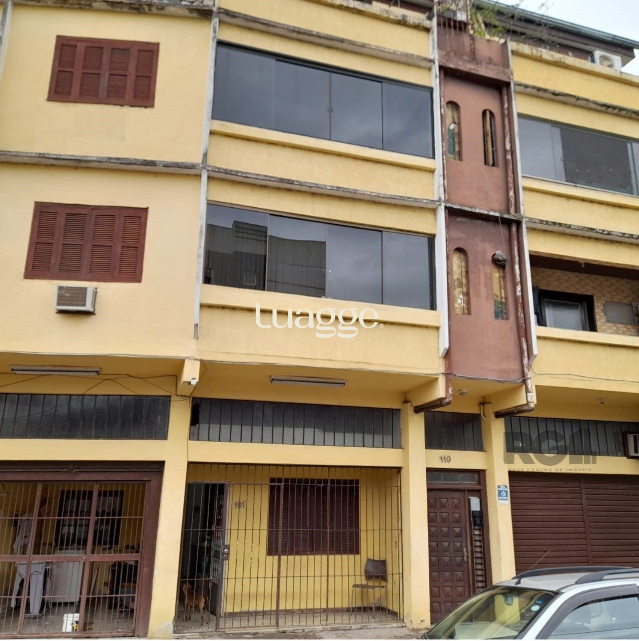 Apartamento à venda com 2 quartos, 70m² - Foto 1